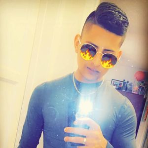 Meet your Posher, Vasquez